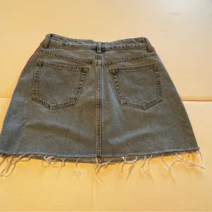 ZARA Authentic Denim TRF Womens Size Small Blue Denim Jean Skirt Red Stripe Mini thumbnail 9