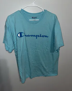 Champion T-Shirt thumbnail 1