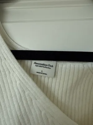 Abercrombie Sweater thumbnail 3