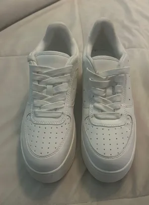 Steve Madden Shoe thumbnail 2