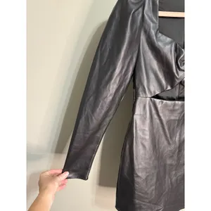 Torn by Ronny Kobo Gemma‎ Vegan Leather Cutout Mini Dress M black chic sleek thumbnail 7