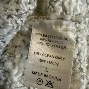 Lush clothing distressed Cozy Gray Women's Sweater‎ thumbnail 8