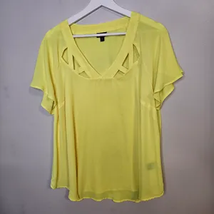 Torrid Yellow Blouse Georgette Cage Front Cutout Lemon Tonic Top Lightweight 0 thumbnail 2