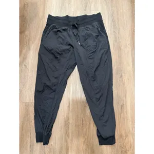 Lululemon Dance Studio Jogger Black Size 14 Lightweight Tapered Athletic‎ Pants thumbnail 2