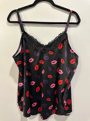 Torrid Sleep Satin Lace Trim Cami and Short PJ Set Kissy Print thumbnail 5