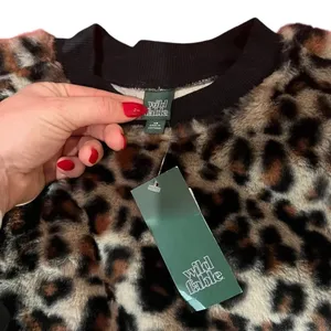 NWT Wild Fable‎ Fuzzy Leopard Print Sweater Size XS thumbnail 3