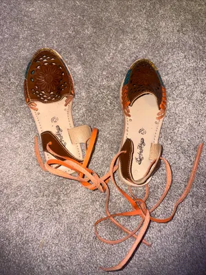 Paola Alexa mexican Brown Leather Floral Cutout Sandals with Orange Laces 8/9 thumbnail 2