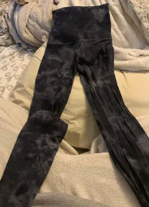 Lululemon Leggings thumbnail 1