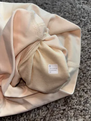 Lululemon Align High-Rise Short 6" Butter Cream size 0 thumbnail 2