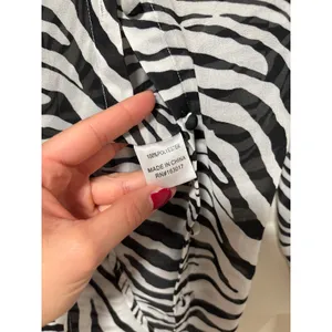 Princess Polly Zebra Print Button Down Shirt S thumbnail 6