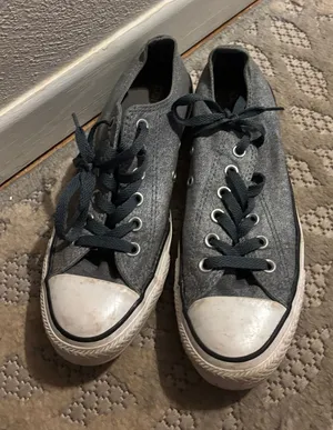 Converse Women’s Low Top thumbnail 1