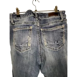 Daytrip Mid-Rise Virgo Bootcut Medium Wash Denim Jeans With Fading thumbnail 4