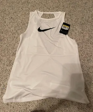 Nike Tank thumbnail 1