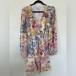 EN SAISON Floral Ruffle Wrap Dress S | Romantic Summer Dress thumbnail 3