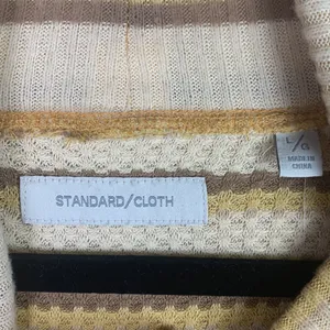Urban‎ Outfitters Standard/Cloth Waffle Knit Mock Neck Shirt Size Large thumbnail 2