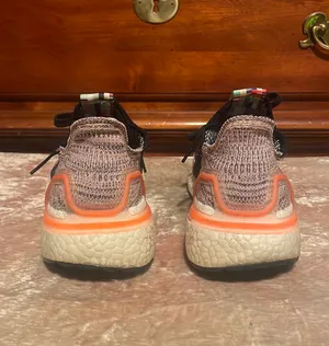 Adidas Ultraboost 19 Black Solar Orange Running Shoes $166 EUC Women's Size 6.5 thumbnail 4