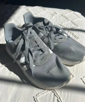 Adidas Shoes thumbnail 2