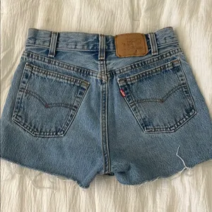 Levi's Blue Jean Shorts with Frayed Hem and Distressed Look Vintage thumbnail 2