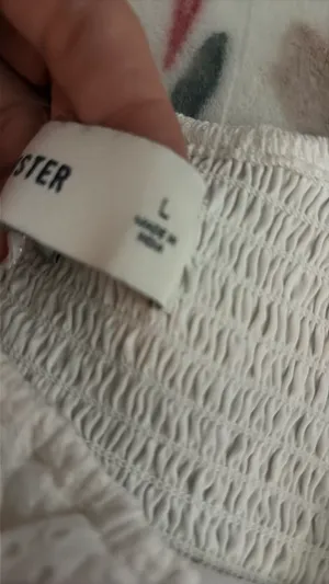 Hollister Off-The-Shoulder Top thumbnail 4