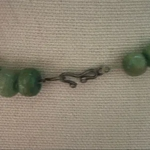 Vintage green alabaster beaded necklace thumbnail 3