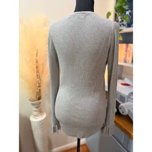 Ann Taylor Factory Heather Gray Ribbed Sweater with Ruffle Sleeves – Size Medium thumbnail 2