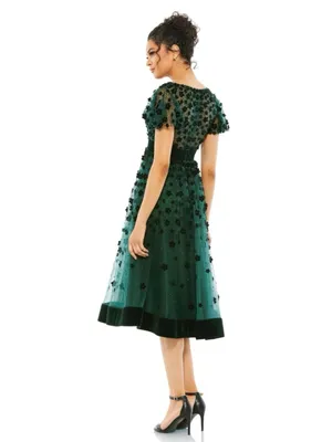 NWT MAC DUGGAL Green Embellished Butterfly Sleeve Velvet Hem Midi Dress Size 2 thumbnail 5