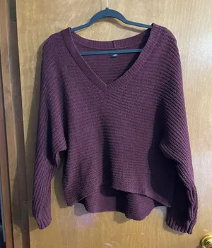 American Eagle Burgundy Sweater thumbnail 1