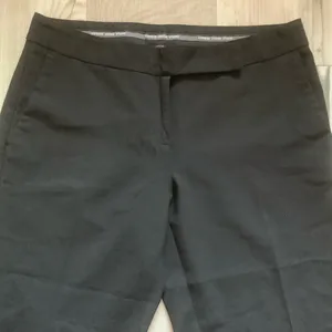 Express black straight leg business casual pants sz 4 academia career business thumbnail 5