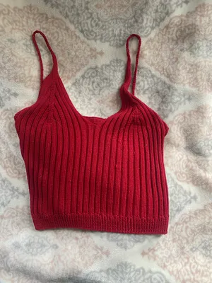 Crop Top thumbnail 1