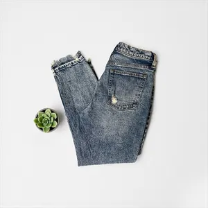 Abercrombie & Fitch Mom Jeans High Rise Distressed Denim‎ Size 30 thumbnail 4