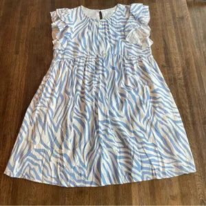 THML Blue and White Pattern Short Sleeve Dress Boho- Size M thumbnail 1