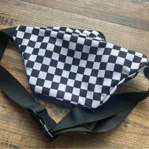 Spencer's Black & White Checkered Fanny Pack Adjustable Strap EUC thumbnail 8