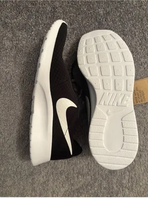 Nike Black with White Swoosh Lightweight Shorts Sneakers thumbnail 3