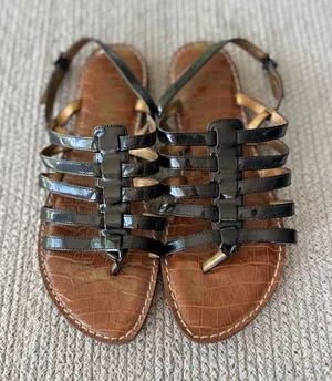 Sam Edelman Black Patent Strappy Flat Sandals Size 7.5 thumbnail 1