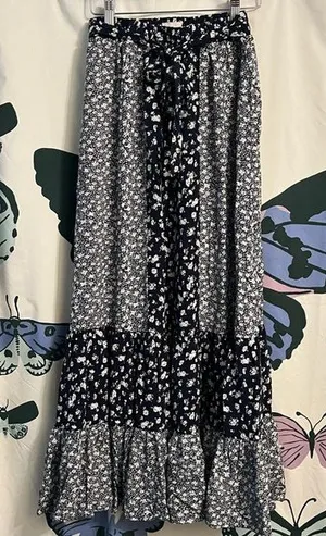 ❗️clearance❗️ Melloday floral skirt thumbnail 1