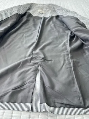 LOFT Women’s 6 Gray and White Stripes Blazer with Shoulder Pad Business Casual thumbnail 10