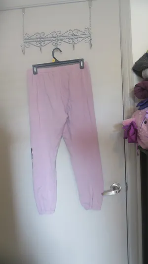 PINK Victoria's Secret outline pink on left leg jogger sweatpants in lilac light purple size medium. thumbnail 3