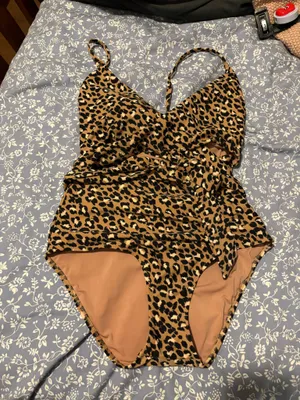 Aerie Leopard print one piece swimsuit - size medium thumbnail 1