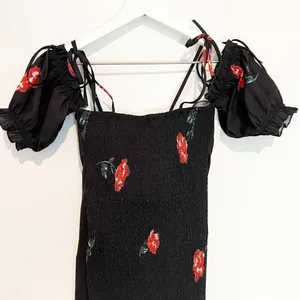 Starlow Senorita Dress Size XS Black Floral Smocked Milkmaid‎ Mini Dark Coquette thumbnail 9