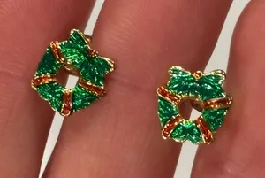 Cloisonne Style Enameled Christmas Holiday Wreath Earrings - Vintage thumbnail 1