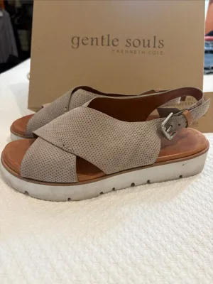 Kenneth Cole Perforated Crisscross Slingback Sandals in Light Beige thumbnail 3