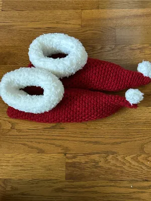 Red Knit Holiday Slippers thumbnail 2