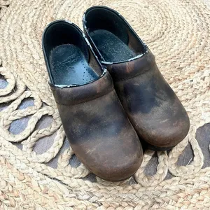 Dansko Professional Clog Women's 8M EU38 Brown Antique Oiled thumbnail 1