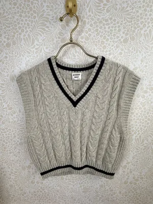 Sunday Best by Aritzia Gray Merino Wool Cable-Knit Sweater Vest - Size - Small thumbnail 2
