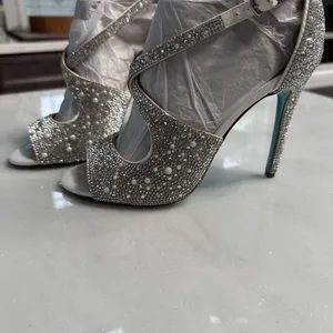 Betsey Johnson heels thumbnail 2