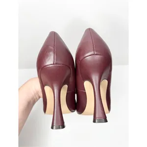 Gabrielle Union Pumps‎ Size 7.5 Pointed Toe Burgundy Twist Detail Slip On Shoes thumbnail 8