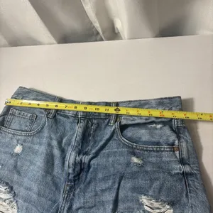Aeropostale Mom Shorts Size 14 Light Blue‎ Ripped Distressed Cuffed Shorts thumbnail 4