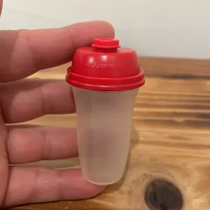 Vintage Tupperware Mini Key Chain Quick Shake Cup Tumbler Lid Pill Container Red thumbnail 3