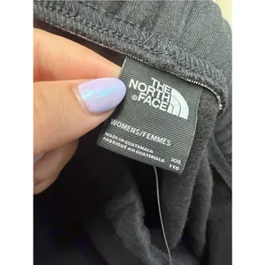 The North Face Women’s Black Logo Lounge Shorts Size XXL NWT thumbnail 5