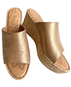 EUC Born Leather Wedge Sandals Gold Size 7 thumbnail 1